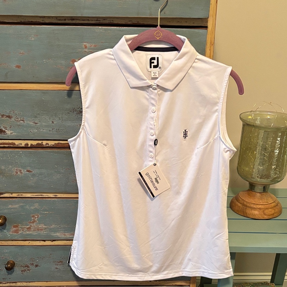 FootJoy sz Med Women's Classic White Sleeveless shirt. New w/tag